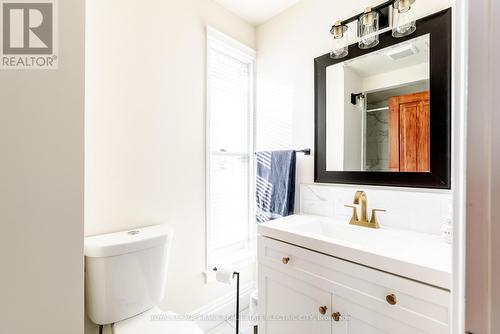 577 Walnut Street, Peterborough (Town Ward 3), ON - Indoor Photo Showing Bathroom
