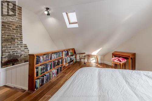 577 Walnut Street, Peterborough (Town Ward 3), ON - Indoor Photo Showing Bedroom