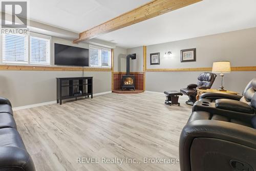 5 Barbara Avenue, Oro-Medonte, ON - Indoor With Fireplace