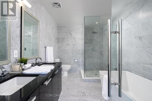 4601 - 224 King Street W, Toronto, ON - Indoor Photo Showing Bathroom