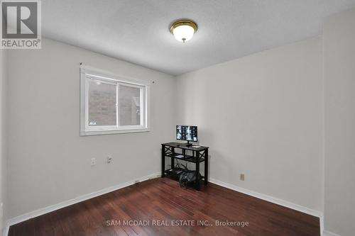 Den - 5275 Thornwood Drive, Mississauga, ON - Indoor Photo Showing Other Room