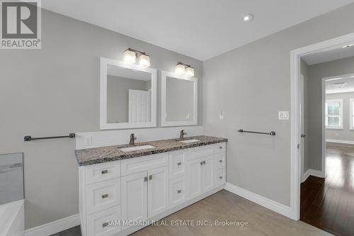 5275 Thornwood Drive, Mississauga, ON - Indoor Photo Showing Other Room