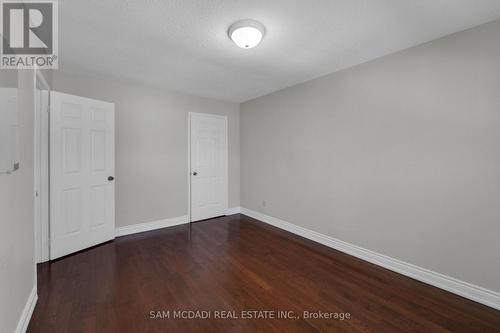 5275 Thornwood Drive, Mississauga, ON - Indoor Photo Showing Other Room