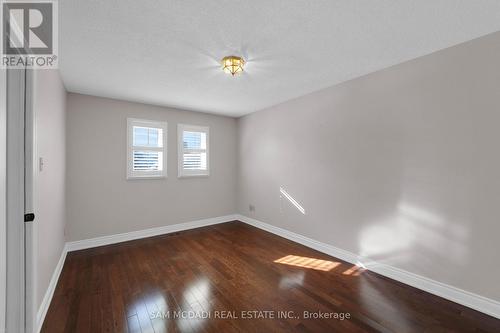 5275 Thornwood Drive, Mississauga, ON - Indoor Photo Showing Other Room