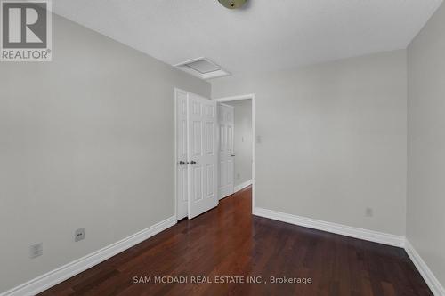 5275 Thornwood Drive, Mississauga, ON -  Photo Showing Bathroom