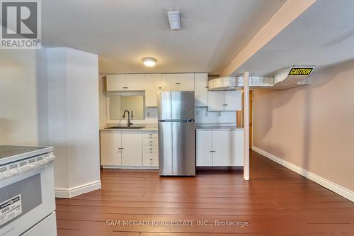 5275 Thornwood Drive, Mississauga, ON - Outdoor