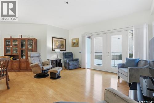 112 928 Heritage View, Saskatoon, SK - Indoor Photo Showing Living Room