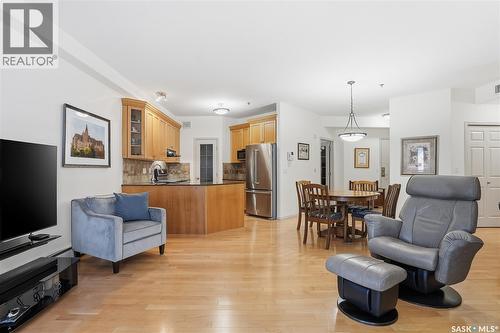 112 928 Heritage View, Saskatoon, SK - Indoor Photo Showing Living Room