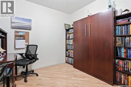 112 928 Heritage View, Saskatoon, SK - Indoor Photo Showing Office