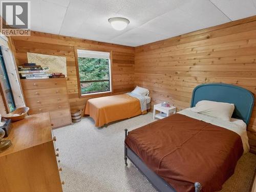 963 Spilsbury Drive, Savary Island, BC - Indoor Photo Showing Bedroom