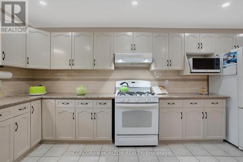 35 Southview Crescent, Cambridge, ON - Indoor Photo Showing Kitchen