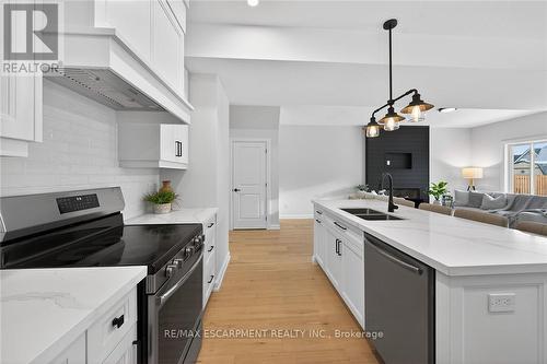45 B Howard Street, Haldimand, ON - Indoor Photo Showing Kitchen With Double Sink