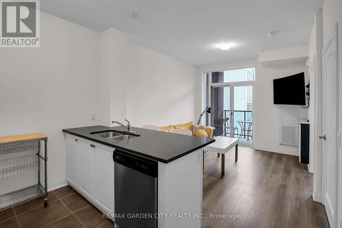 431 - 16 Concord Place, Grimsby, ON - Indoor Photo Showing Kitchen With Double Sink