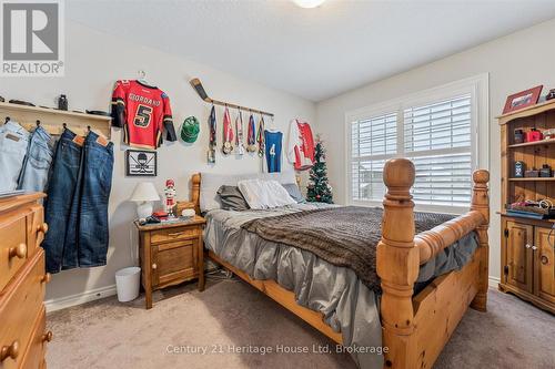 73 Courtney Street, Centre Wellington (Fergus), ON - Indoor Photo Showing Bedroom