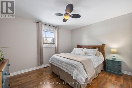 8 East Williams Street, North Middlesex (Nairn), ON - Indoor Photo Showing Bedroom