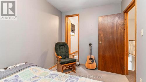 41 Queen Street, Strathroy-Caradoc (Se), ON - Indoor Photo Showing Bedroom