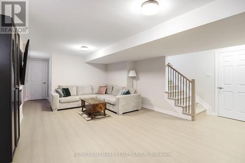 258 Sapling Grove, Ottawa, ON - Indoor