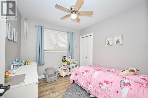 third mainfloor bedroom - 8845 Banting Avenue, Niagara Falls (Chippawa), ON - Indoor Photo Showing Bedroom
