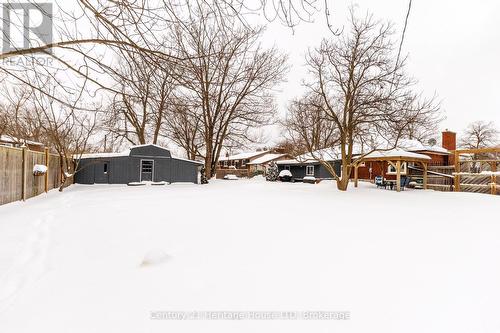sheds and gazebo from the rear view - 8845 Banting Avenue, Niagara Falls (Chippawa), ON - Outdoor