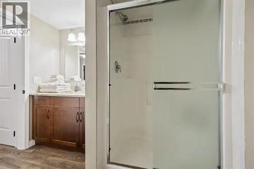 759 Mcclure Road, Kelowna, BC - Indoor Photo Showing Bathroom