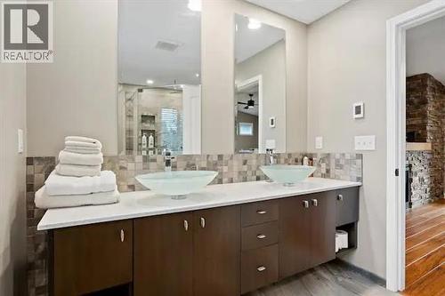 759 Mcclure Road, Kelowna, BC - Indoor Photo Showing Bathroom