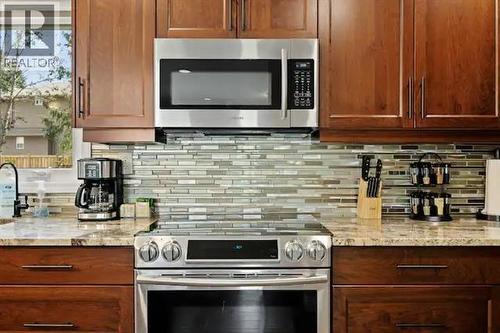 759 Mcclure Road, Kelowna, BC - Indoor Photo Showing Kitchen