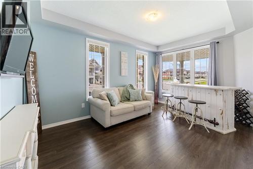 4 Tinlin Drive, Binbrook, ON - Indoor Photo Showing Living Room