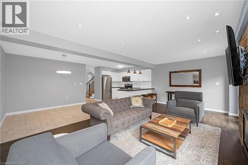 23 Bellflower Boulevard, Hamilton, ON - Indoor Photo Showing Living Room