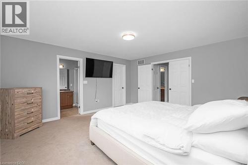 23 Bellflower Boulevard, Hamilton, ON - Indoor Photo Showing Bedroom