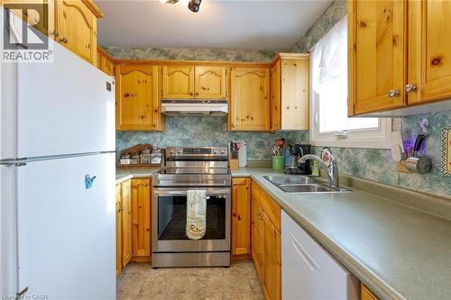 249 Macdonald Drive, Woodstock, ON - Indoor Photo Showing Kitchen With Double Sink