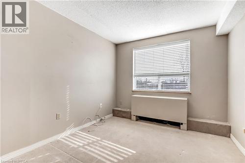 2nd bedroom. - 88 Tollgate Road Unit# 402, Brantford, ON - Indoor