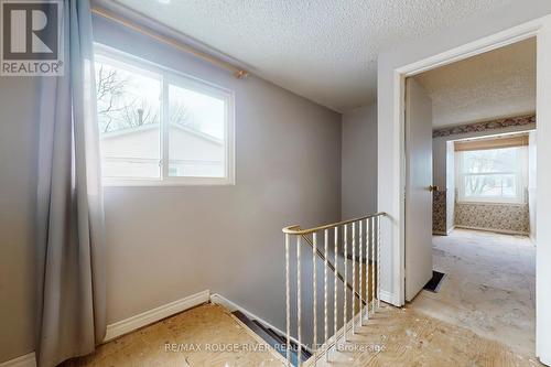 313 Rondeau Court, Oshawa, ON - Indoor Photo Showing Other Room