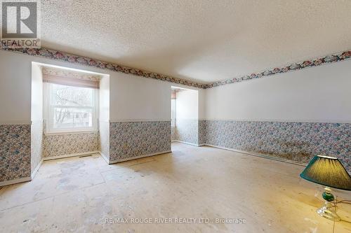 313 Rondeau Court, Oshawa, ON - Indoor