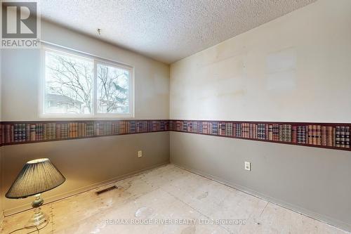 313 Rondeau Court, Oshawa, ON - Indoor Photo Showing Other Room