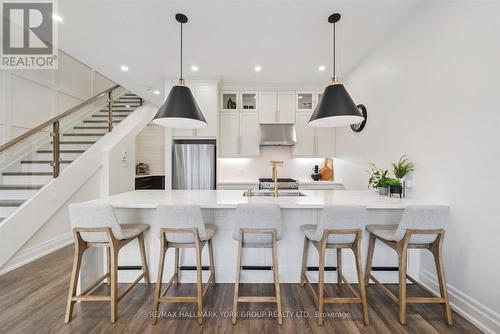 3753 Riva Avenue, Innisfil, ON - Indoor Photo Showing Kitchen With Upgraded Kitchen