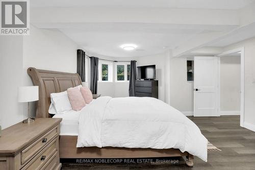 17088 Horseshoe Hill Road, Caledon, ON - Indoor Photo Showing Bedroom