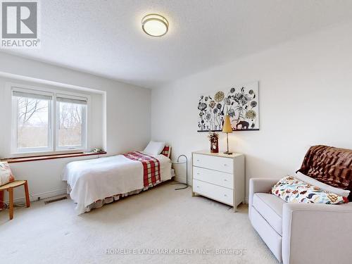 156 Pressed Brick Drive, Brampton, ON - Indoor Photo Showing Bedroom