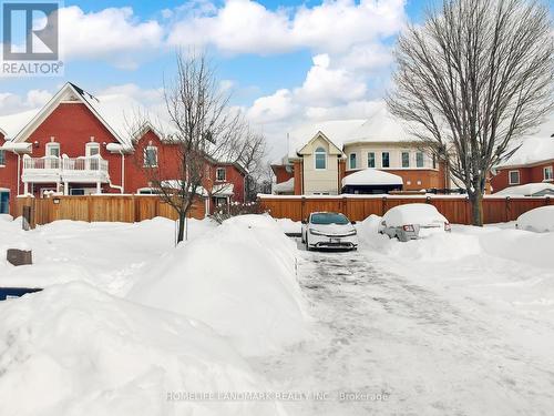 156 Pressed Brick Drive, Brampton, ON - Outdoor