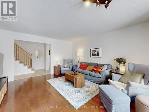 156 Pressed Brick Drive, Brampton, ON - Indoor Photo Showing Living Room
