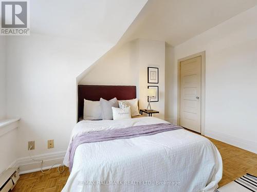 242 Delaware Avenue, Toronto, ON - Indoor Photo Showing Bedroom