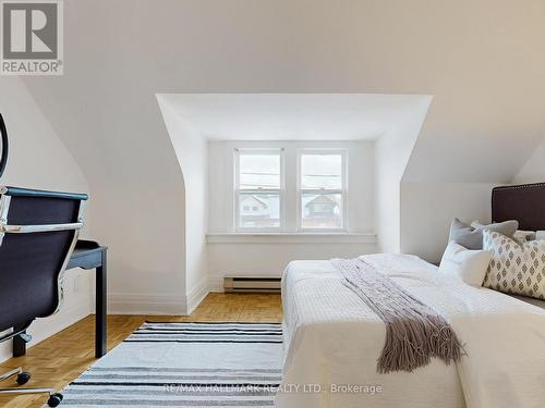 242 Delaware Avenue, Toronto, ON - Indoor Photo Showing Bedroom