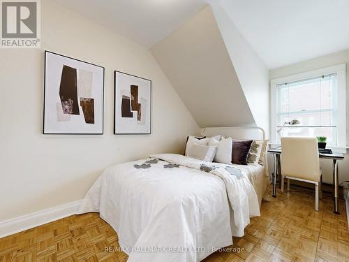 242 Delaware Avenue, Toronto, ON - Indoor Photo Showing Bedroom