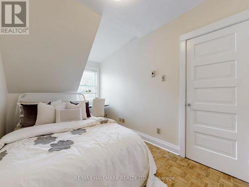 242 Delaware Avenue, Toronto, ON - Indoor Photo Showing Bedroom
