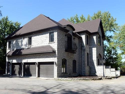 Garage - 7Z 11E Avenue, Laval (Auteuil), QC - Outdoor