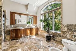 Salle de bains attenante à la CCP - 