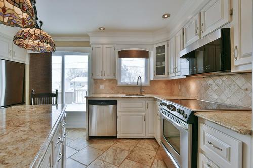 Cuisine - 76 4E Avenue, L'Épiphanie, QC - Indoor Photo Showing Kitchen With Upgraded Kitchen