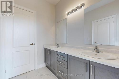 2966 Monarch Drive, Orillia, ON - Indoor Photo Showing Bathroom