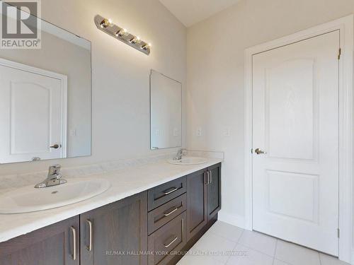 2968 Monarch Drive, Orillia, ON - Indoor Photo Showing Bathroom