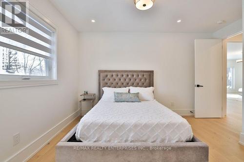 1438 Garnet Avenue, Mississauga, ON - Indoor Photo Showing Bedroom