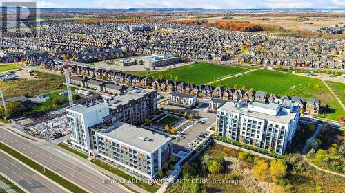 004 - 95 Dundas Street W, Oakville, ON - Outdoor With View